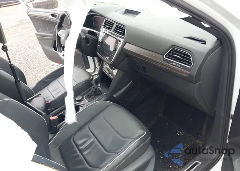 2022 Volkswagen Tiguan 2.0T Sel R-Line z USA, uszkodzony, nr VIN 3VV4B7AX0NM037135